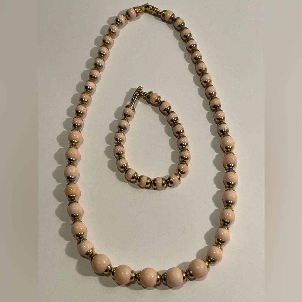 Vintage Avon Pink & gold necklace & bracelet set